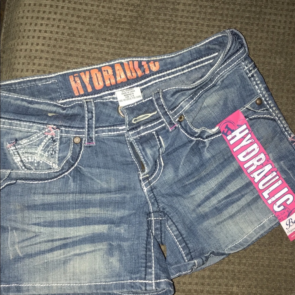 💰 Hydraulic midi shorts